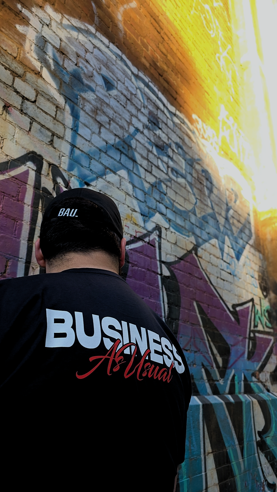 "HEADLINE" T-Shirt - Navy