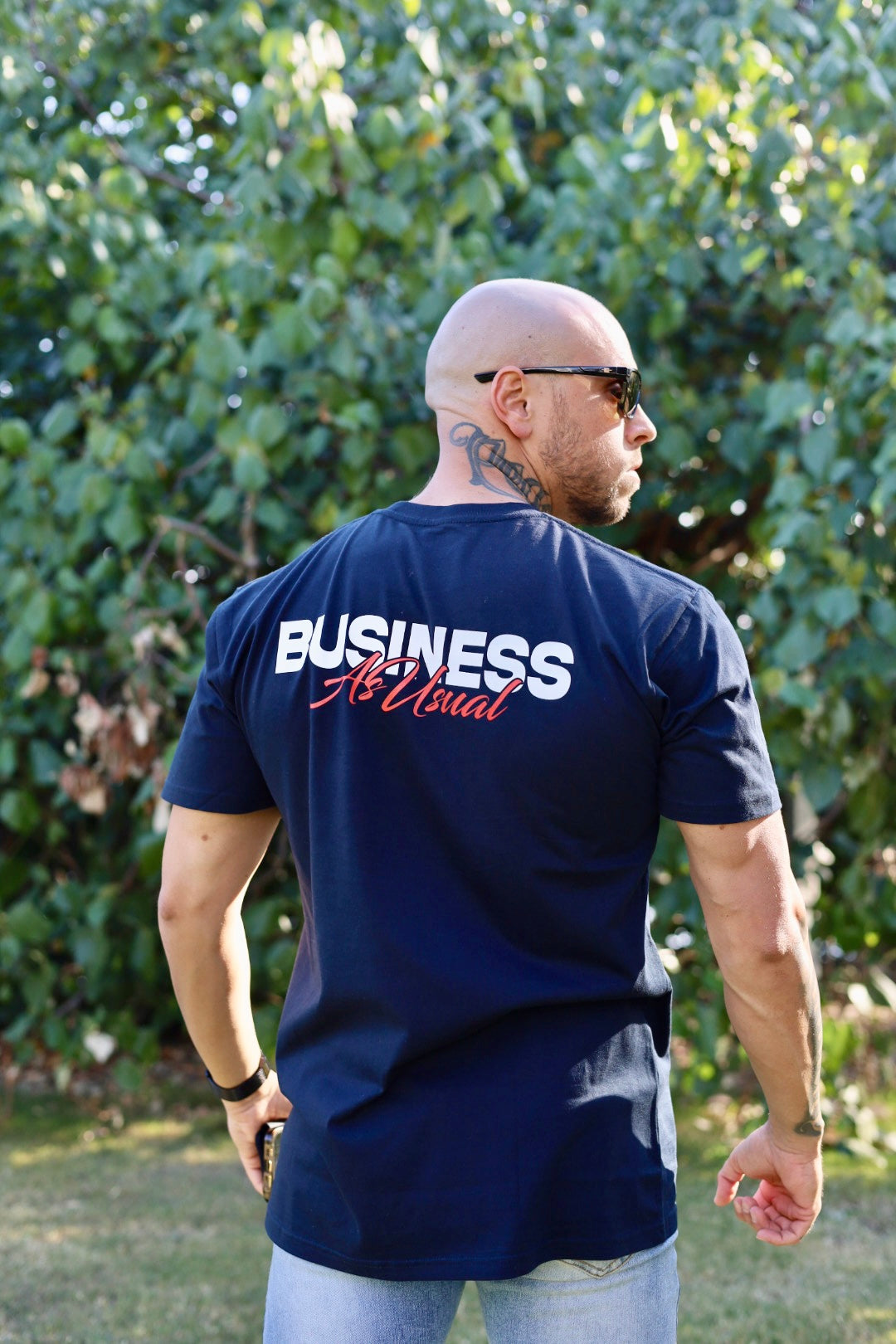 "HEADLINE" T-Shirt - Navy